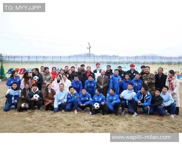 湖南宁远：湘超热风吹进学校 足球少年逐梦绿茵